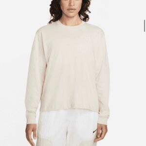 NWT Nike Sportswear Women's Long-Sleeve Boxy T-Shirt Cream / Tan XL